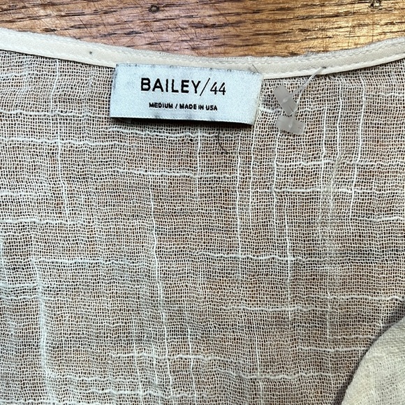 Bailey/44 Cream Cotton and Silk Boho Coastal Sleeveless Blouse A38 - Picture 2 of 3